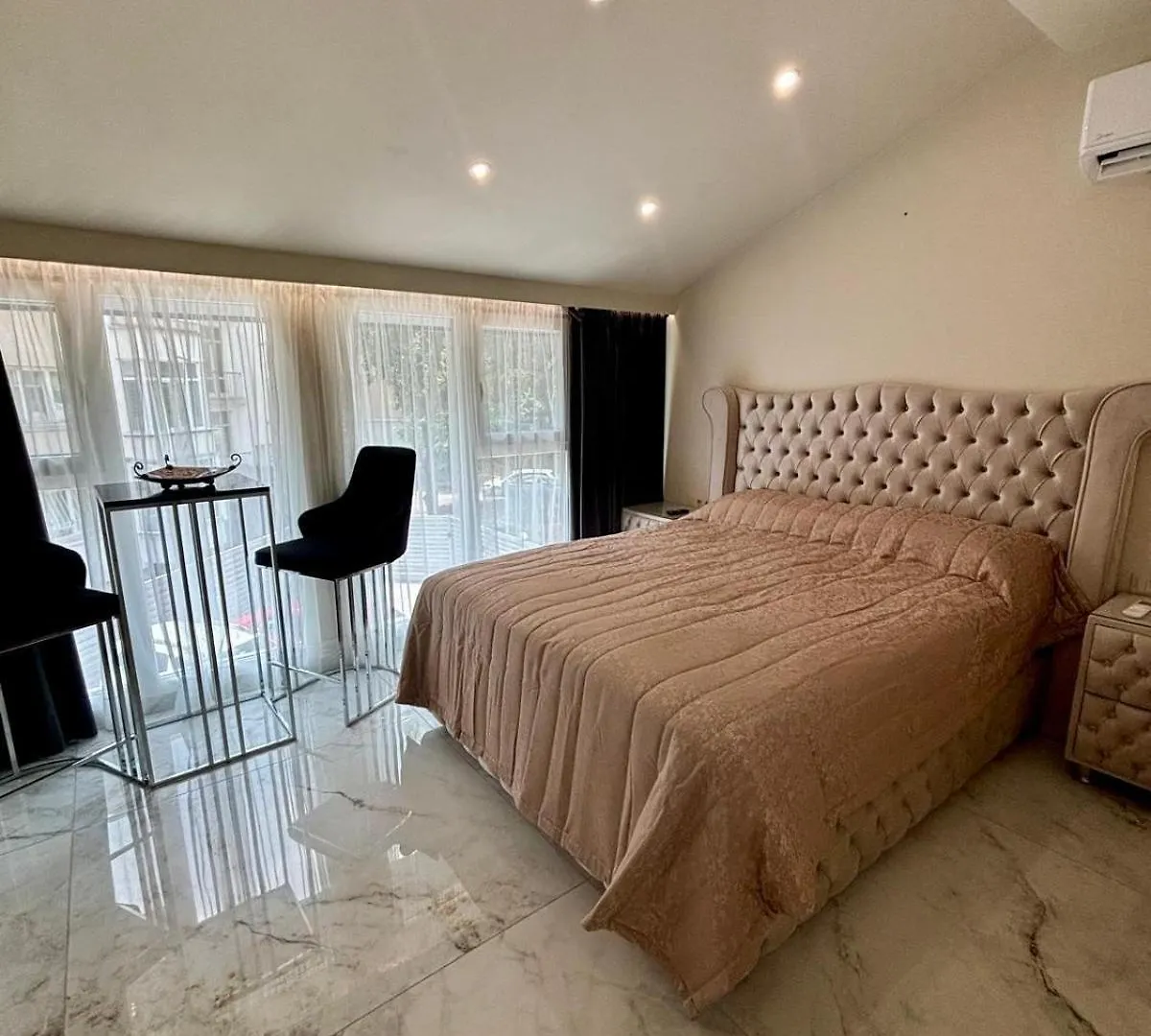 Luxurious House With Three Deluxe Rooms & Free Parking Sofia 0*,