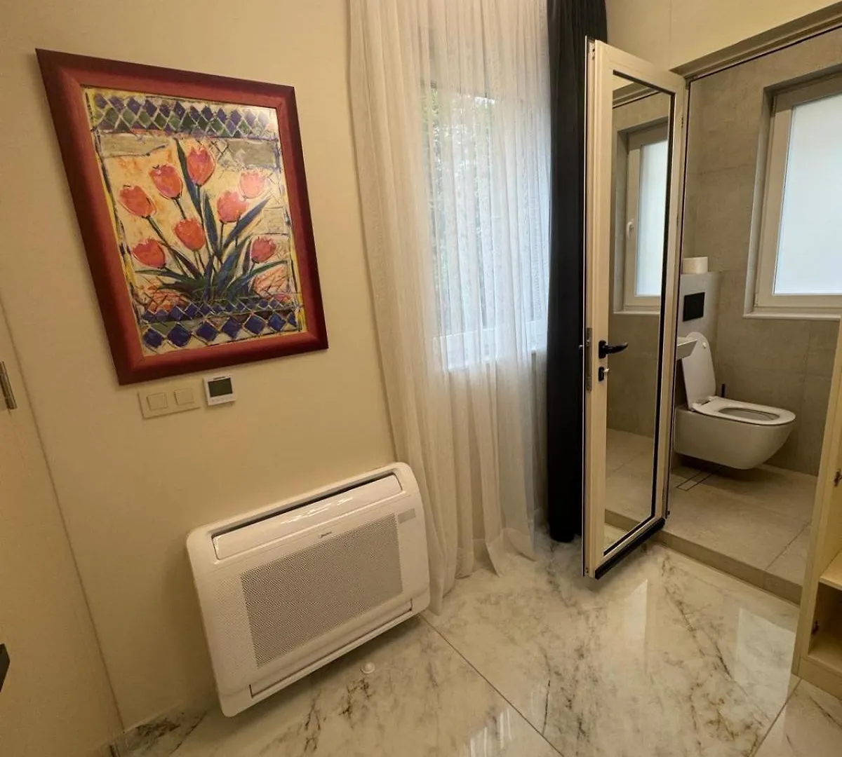 Luxurious House With Three Deluxe Rooms & Free Parking Sofia